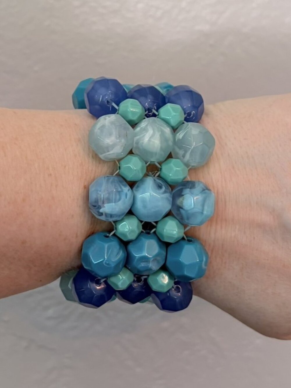 Chunky Turquoise Aqua Faceted Acrylic Beaded Stretch Cuff 2" Wide Bracelet